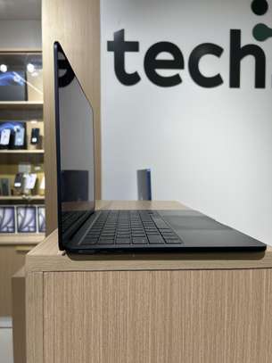 MacBook Air 2025 13 Pouces - M4 | 16GB RAM | 256 image 4