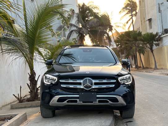 Mercedes GLC 300 image 1