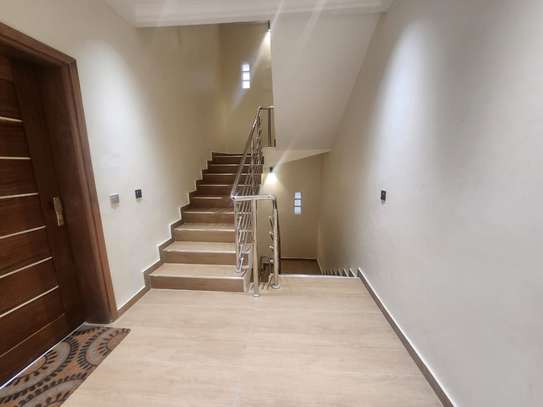 Appartement F4 à louer à Ngor almadies image 13