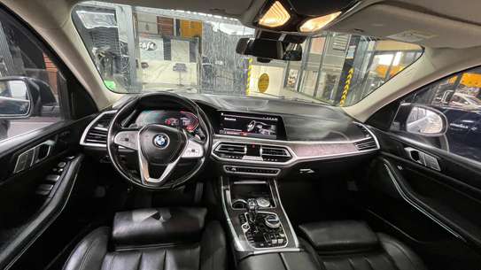 BMW X7 2022 image 5
