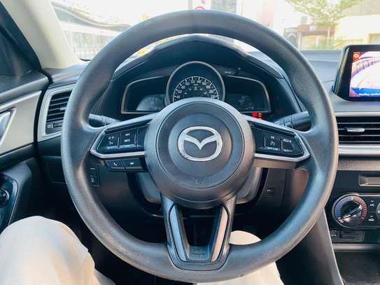 MAZDA 3 2018 image 12