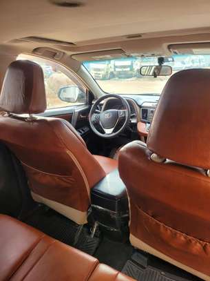 Toyota Rav4 2015 image 8
