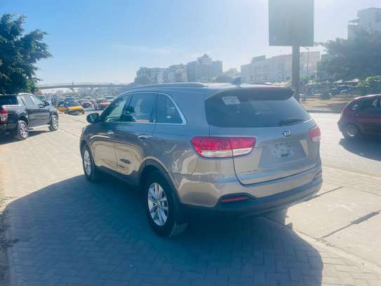 Kia Sorento venant image 7