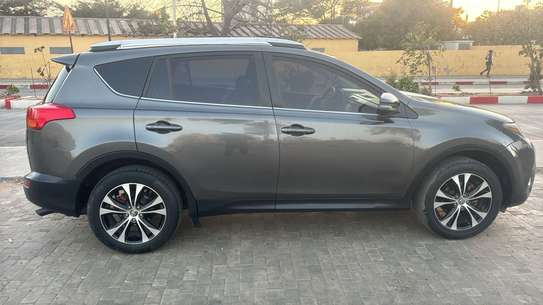 TOYOTA RAV4 2015 image 3