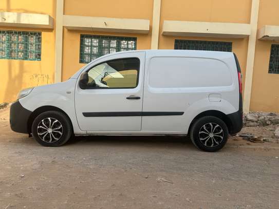 Renault image 12