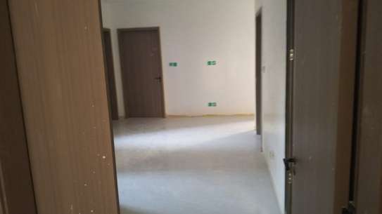 Immeuble R+6 neuf à louer par niveau Sacré-Cœur 3 image 5