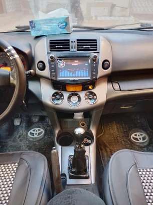 Toyota rav 4 image 2