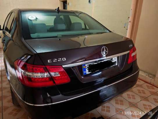 Mercedes E220 2009 image 3