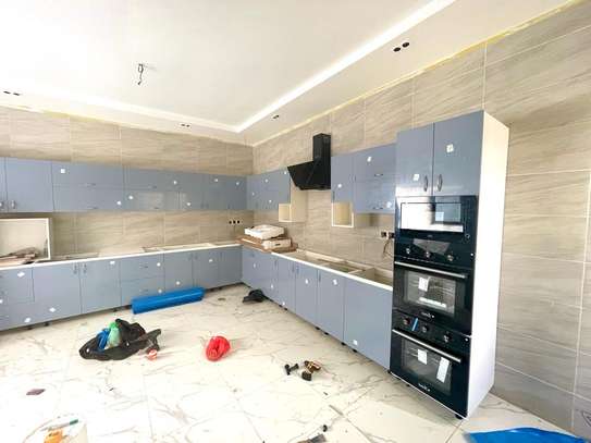 Immeuble à vendre à Ngor Almadies image 6