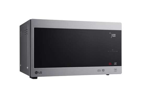 MICRO ONDE LG 42LITRES SMART INVERTER SILVER image 1