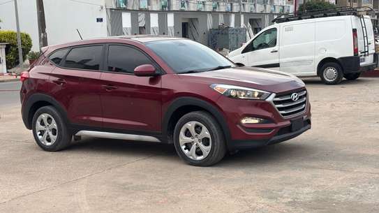 HYUNDAI TUCSON VENAT image 2