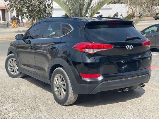 Hyundai Tucson image 6