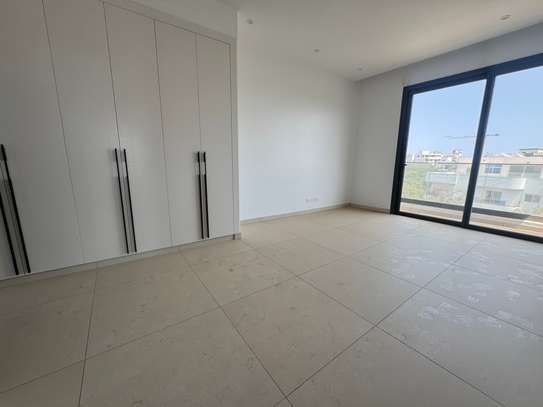 Appartement à louer sur la corniche fan résidence image 4
