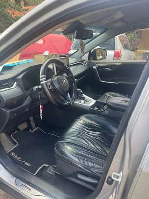 Toyota RAV4 2019 image 3