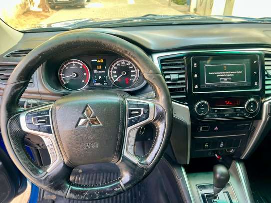 MITSUBISHI PICK UP L200 2021 image 6