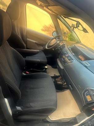 Citroen C4 Picasso 2013 image 2