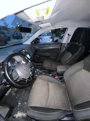 Mitsubishi rvr image 10