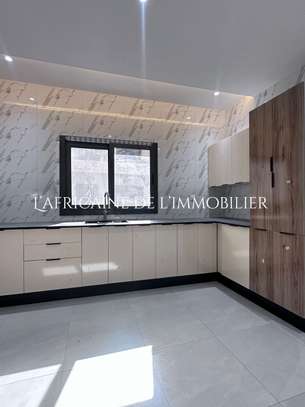 Appartement f4 neuf à louer à Mermoz Batrain image 1