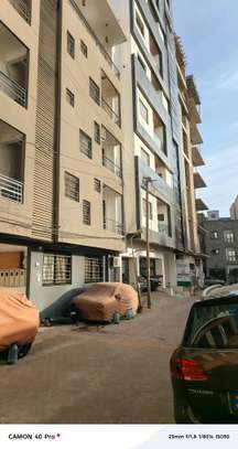 Immeuble R+8 À vendre CPI/vdn image 1