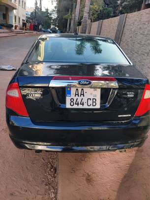 Ford fusion image 2