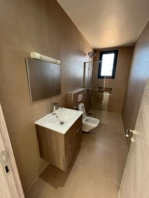 1 superbe appartement de type F4 pied dans l'eau virage image 10