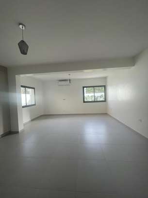 Villa neuve plein pied Fann image 10