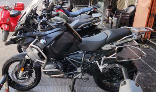 BMW GS ADVENTURE Treple Black 1250 image 2