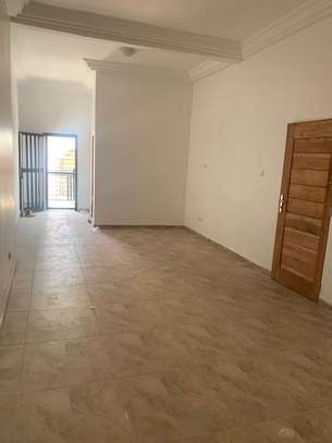 Appartement F4 à louer à la cité CPI image 7