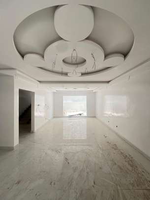 Villa neuve R+2 aux Mamelles image 8
