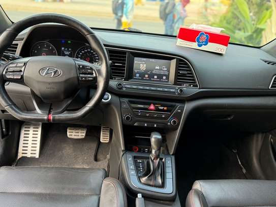 hyundai  Elantra sport 2018 image 7