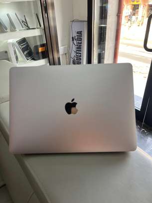 Pro 2020 i5 16/512 image 3