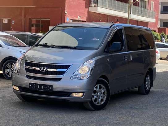 Hyundai Starex 2015 image 1