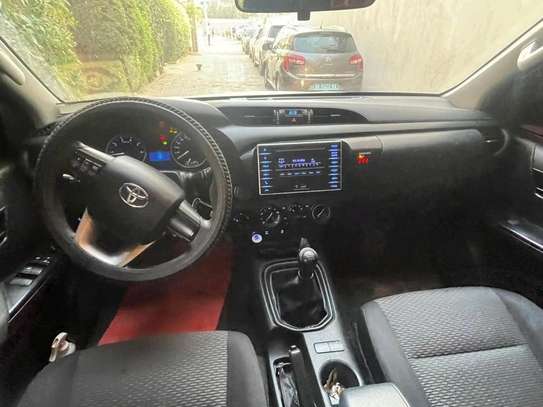 Location pick-up Toyota HILUX Européenne image 10