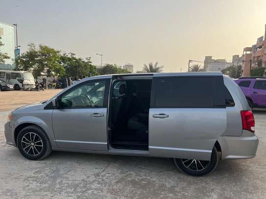 Dodge caravane 2018 location image 10