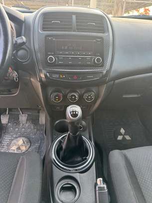 Mitsubishi RVR image 12