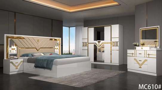 Chambre à coucher complète moderne avec rangements image 6