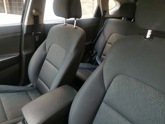 Hyundai tucson venant image 6