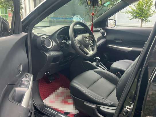 Nissan Kicks Enjoy Edition 2017 image 3