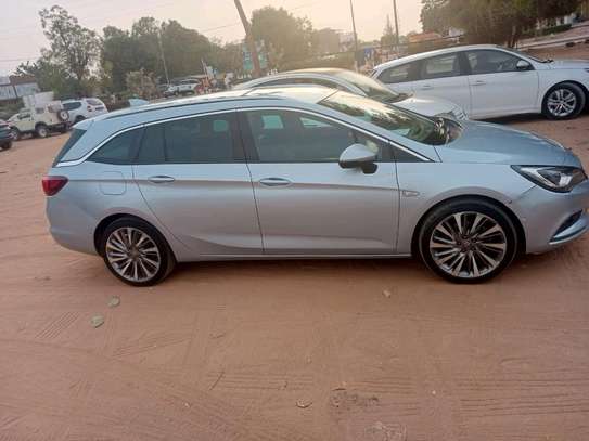 opel astra 2017 image 6