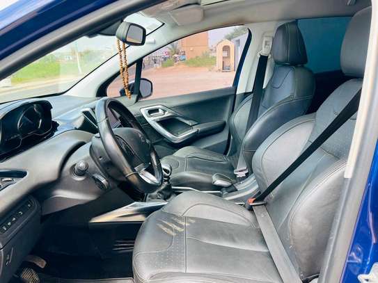 Peugeot 2008 image 11