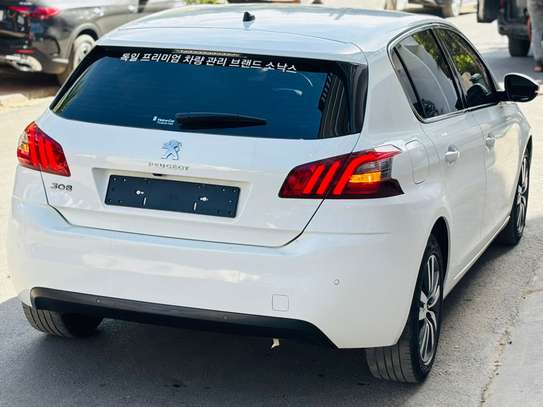 Peugeot 308 2018 image 13