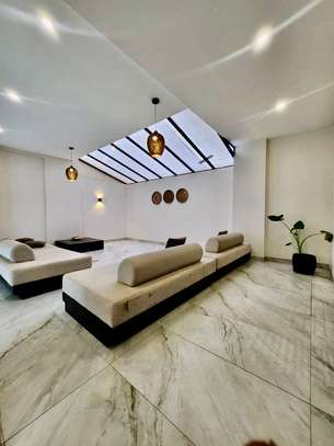 Magnifique Appartement F4 à louer au point E image 3
