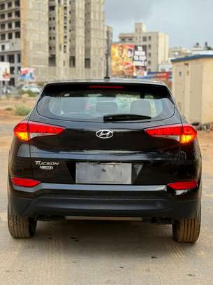 Hyundai tucson image 10