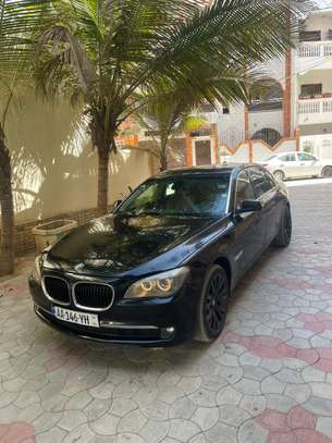 BMW SÉRIE 7 image 2