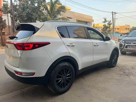 Kia image 6