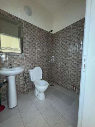 Appartement F4 à louer à mermoz image 12