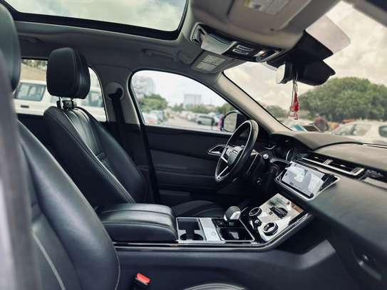 Range Rover velar 2021 image 8