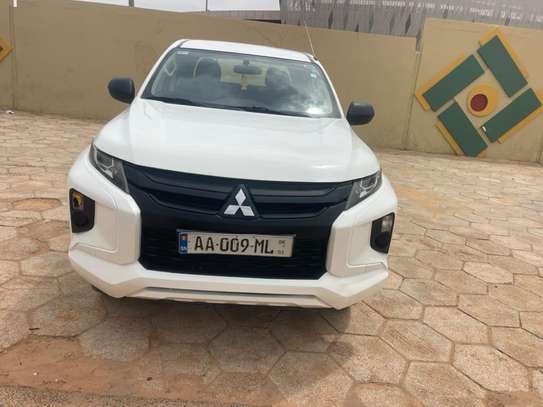 MITSUBISHI L200 2023 image 6