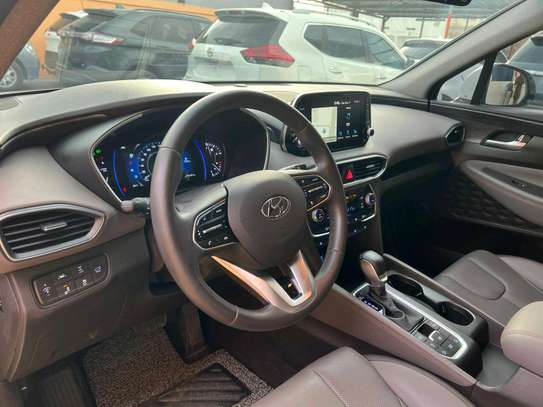 Hyundai Santafe image 10
