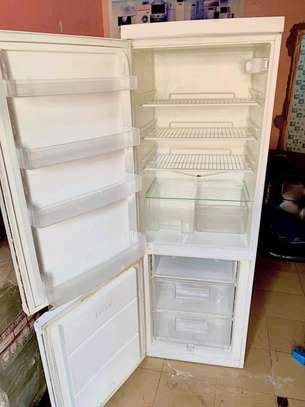 Réfrigérateur indesit 3 tiroir image 2